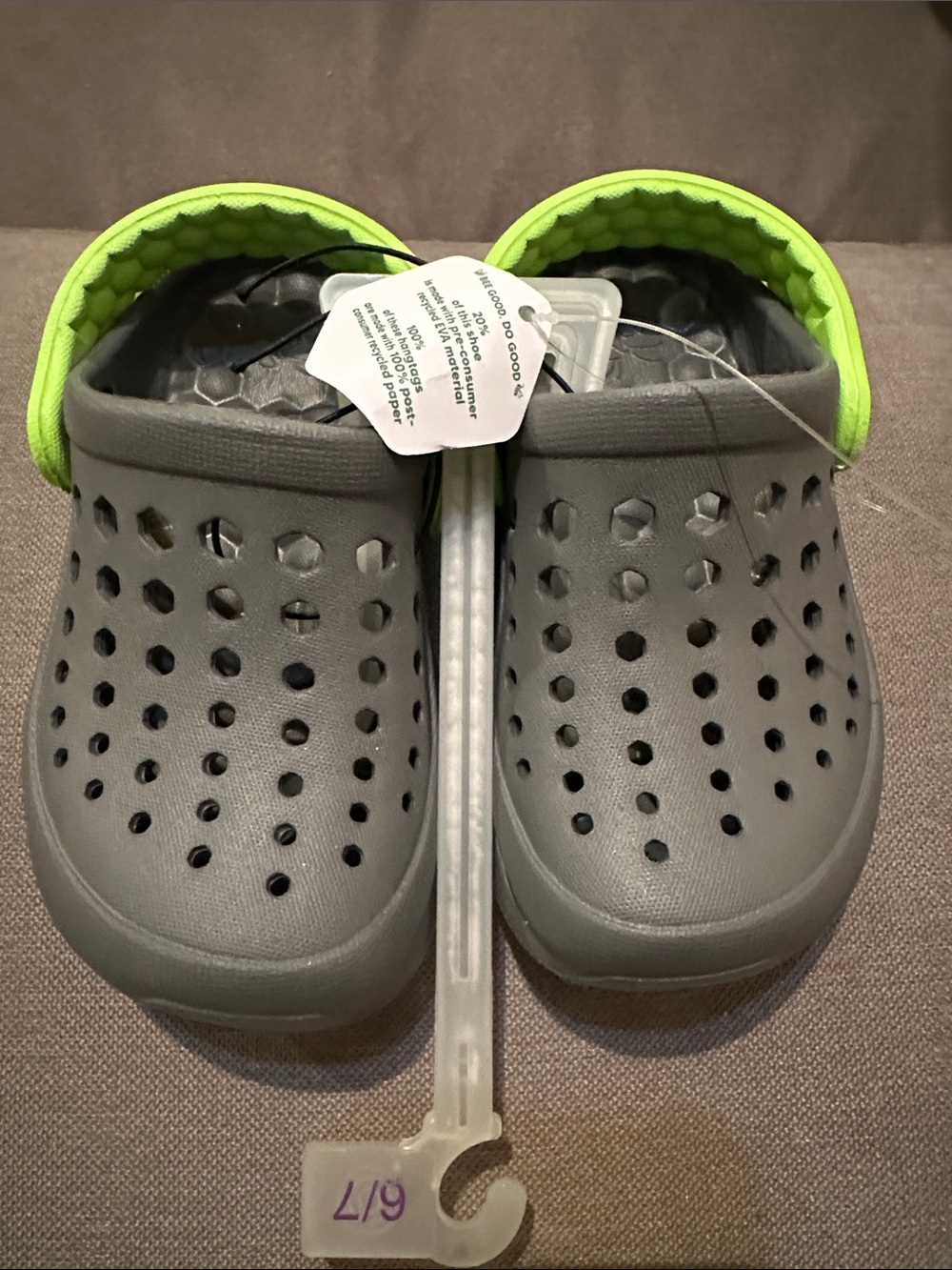 Joybees Kids Gray Slip-On Clogs with Lime Green Strap